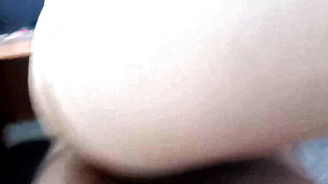 Hermanastra interracial, white chicks cuckold, semen en tetas, white granny girl, tight white pussy