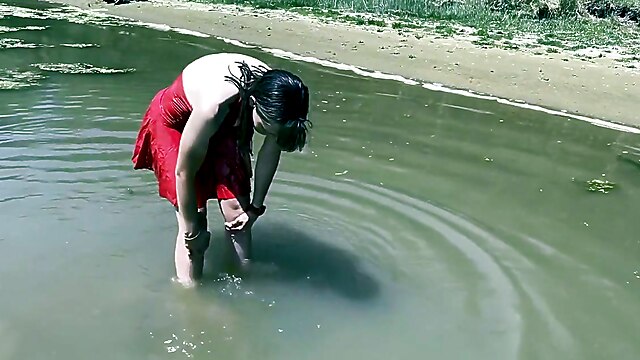 Wetlook dress, wearing a woman dress, solo amateur outdoor, handsome fucking, catching me, milf wetlook