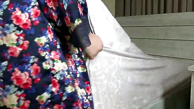 Voyeur mature bbw, mature bbw anal solo, bbw shower voyeur, mature solo no panties, shower room women, bbw a al
