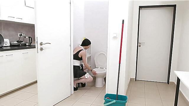 Toilet blowjob cum in mouth, interracial cum cocktail, clean my toilet, toilet pee drink, kaitlyn tits