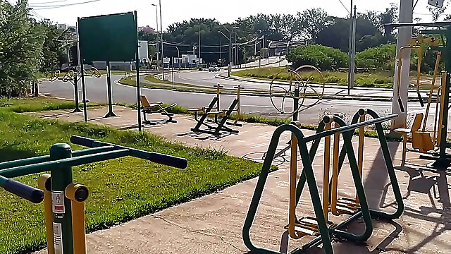 Publico cum, boquete pagando, latina publico, porno na rua, gostosas na rua